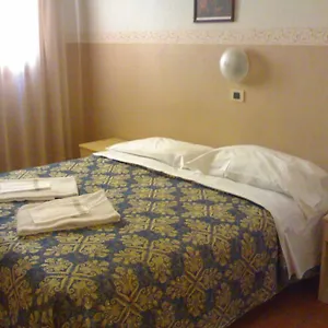 2* Otel Ariston
