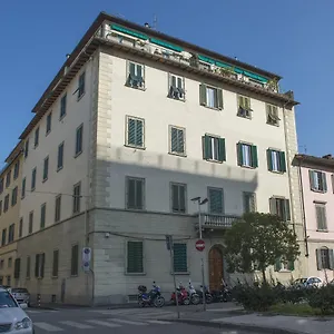 2* Konukevi Benedetta
