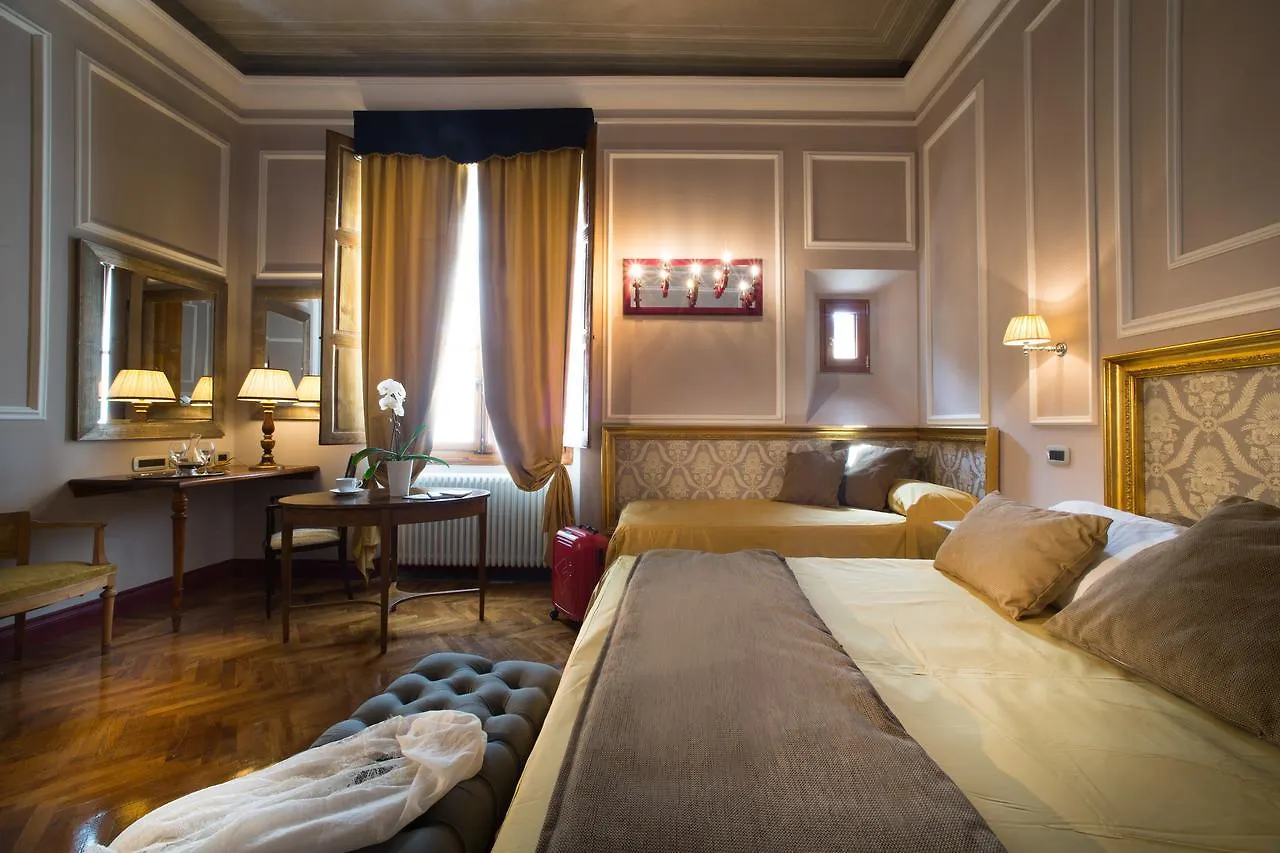 ** Bed & Breakfast Boutique B&B Torre De' Conti Florence Italy
